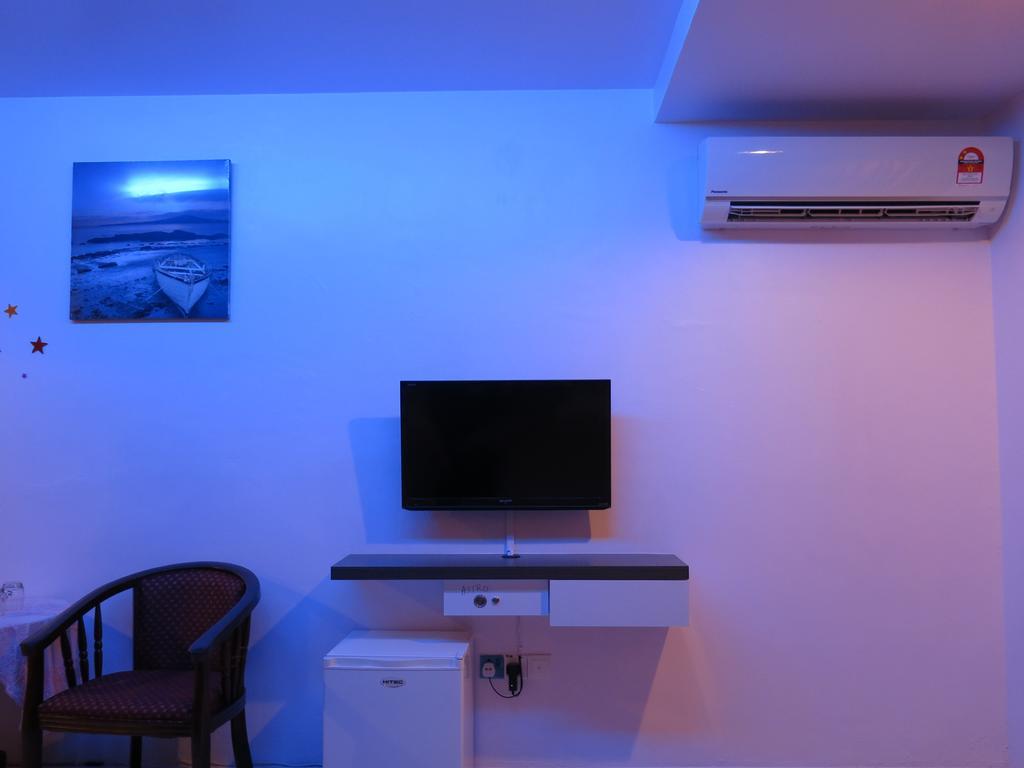 Pangkor Lot 10 Vacation Studio Pekan Pangkor Bagian luar foto